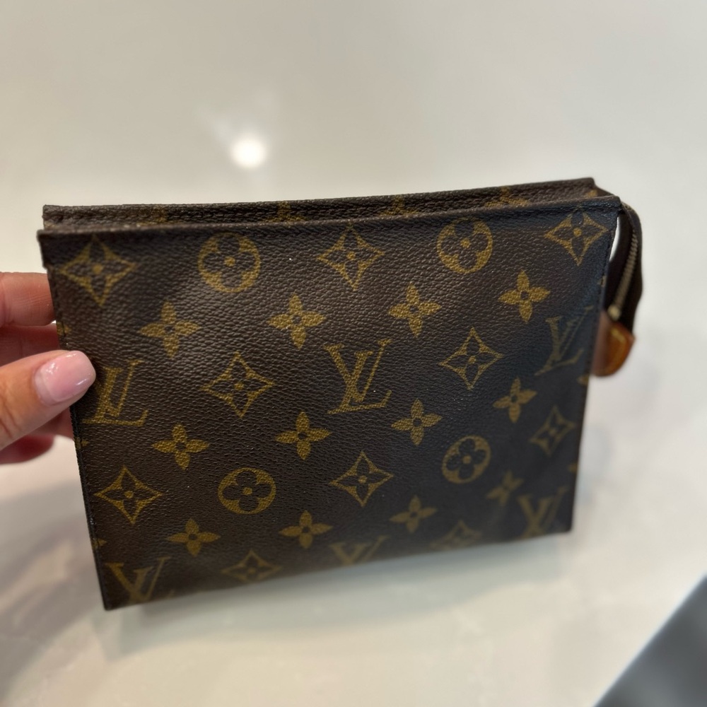 Louis Vuitton Brown and Gold Zipper Pouch..Makeup Bag..with dust cover bag